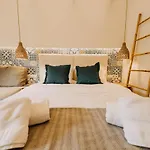 Hidden Gem ι * Loutraki (Corinthia)