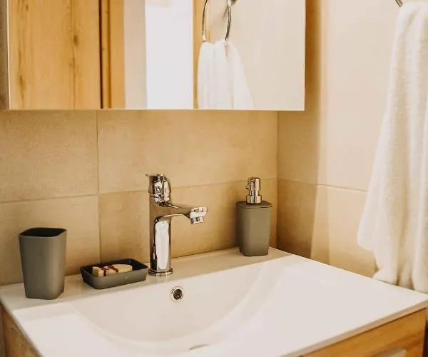 Hidden Gem ι * 路特奇